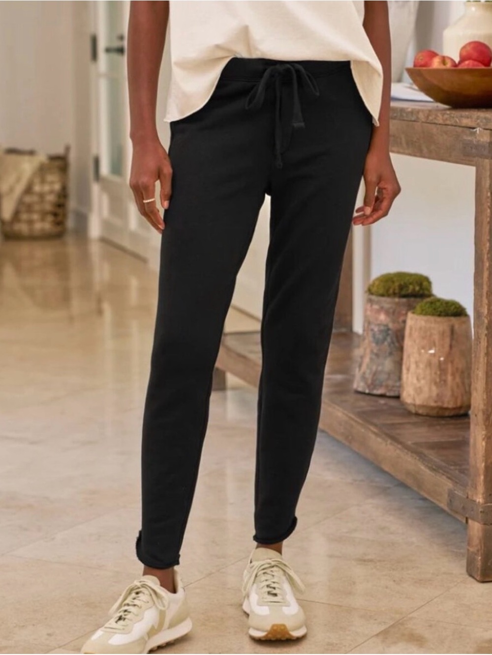 Frank & Eileen Christine Tulip Ankle Joggers Sweatpants Black - Medium